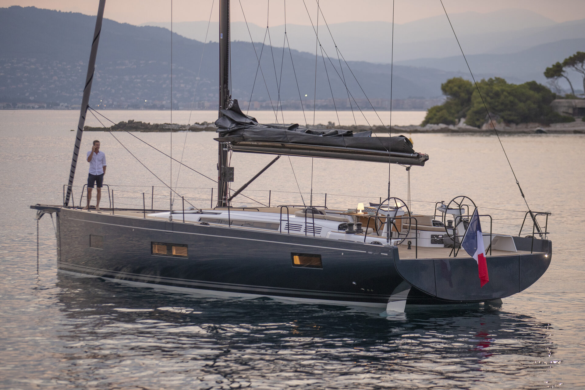 Beneteau First 53 Exterior 5